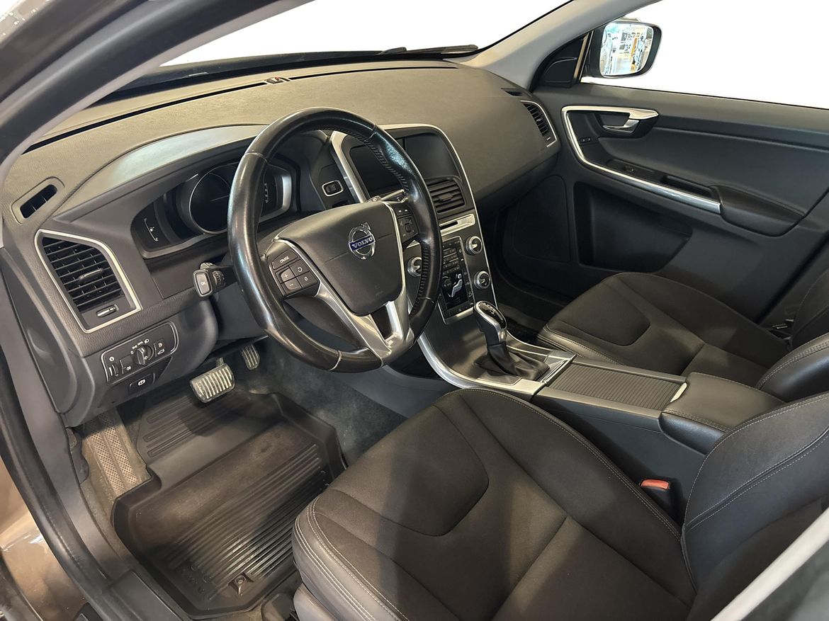 Volvo XC60 2016 - miniatyr 6