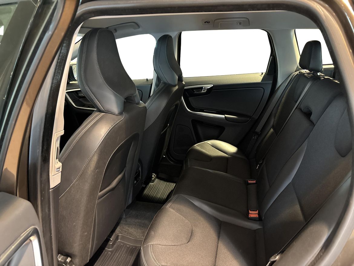 Volvo XC60 2016 - miniatyr 7