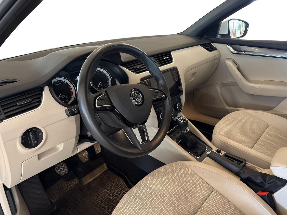 Škoda Octavia 2020 - miniatyr 6