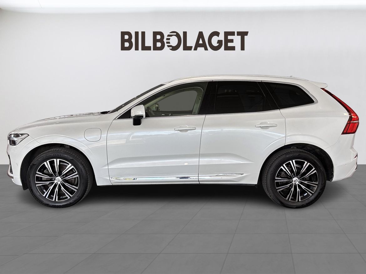 Volvo XC60 2022 - miniatyr 2