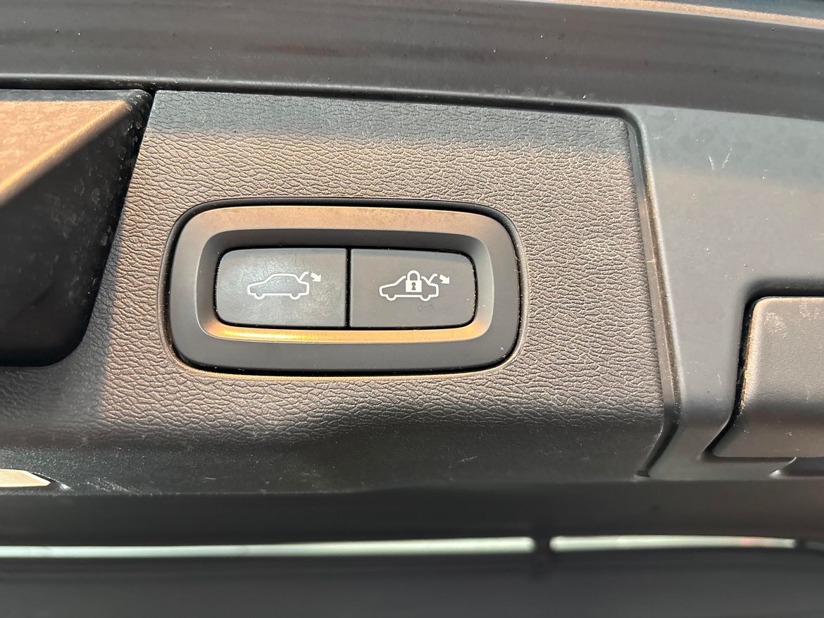 Volvo XC60 2022 - miniatyr 13
