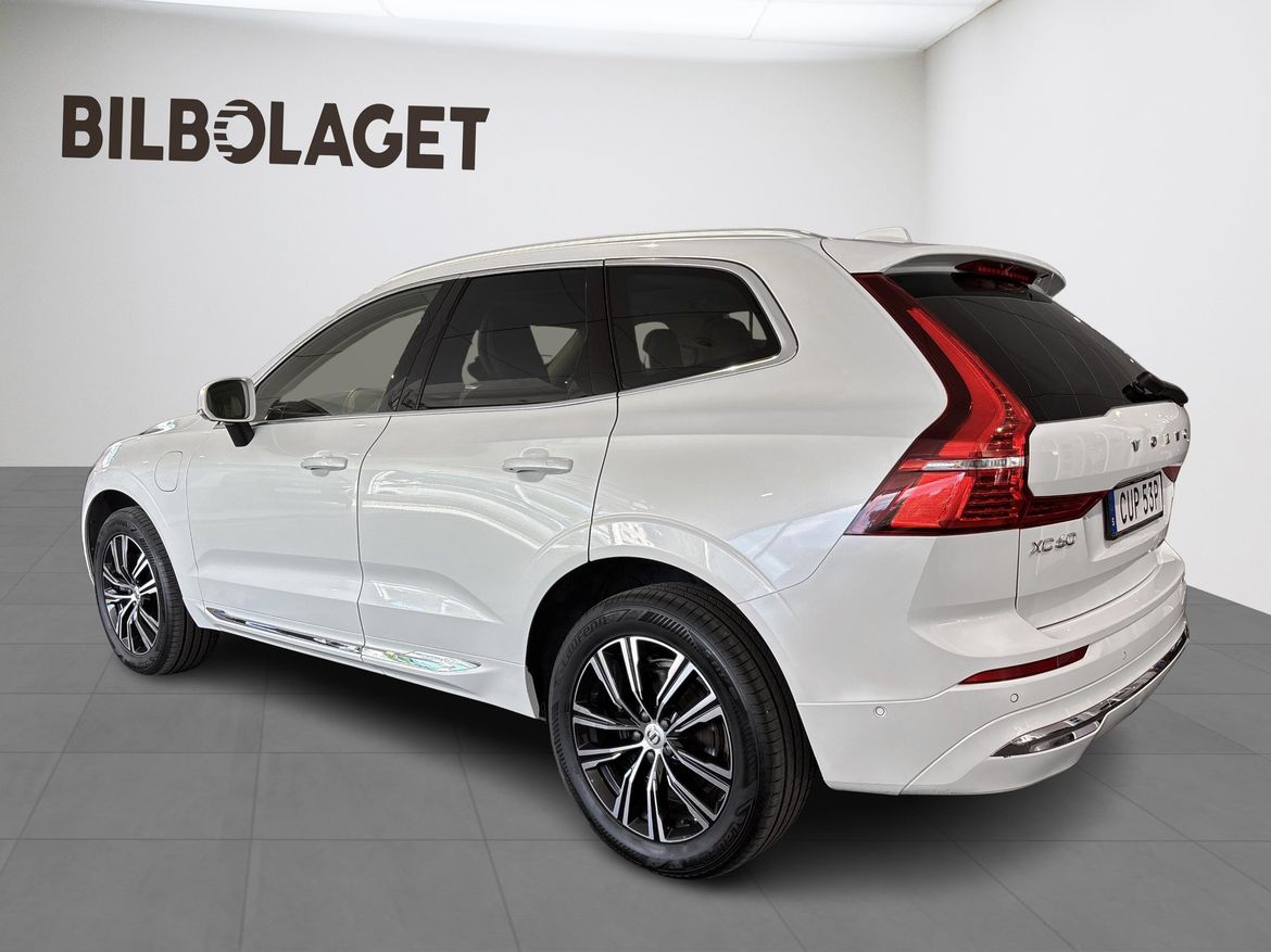 Volvo XC60 2022 - miniatyr 3