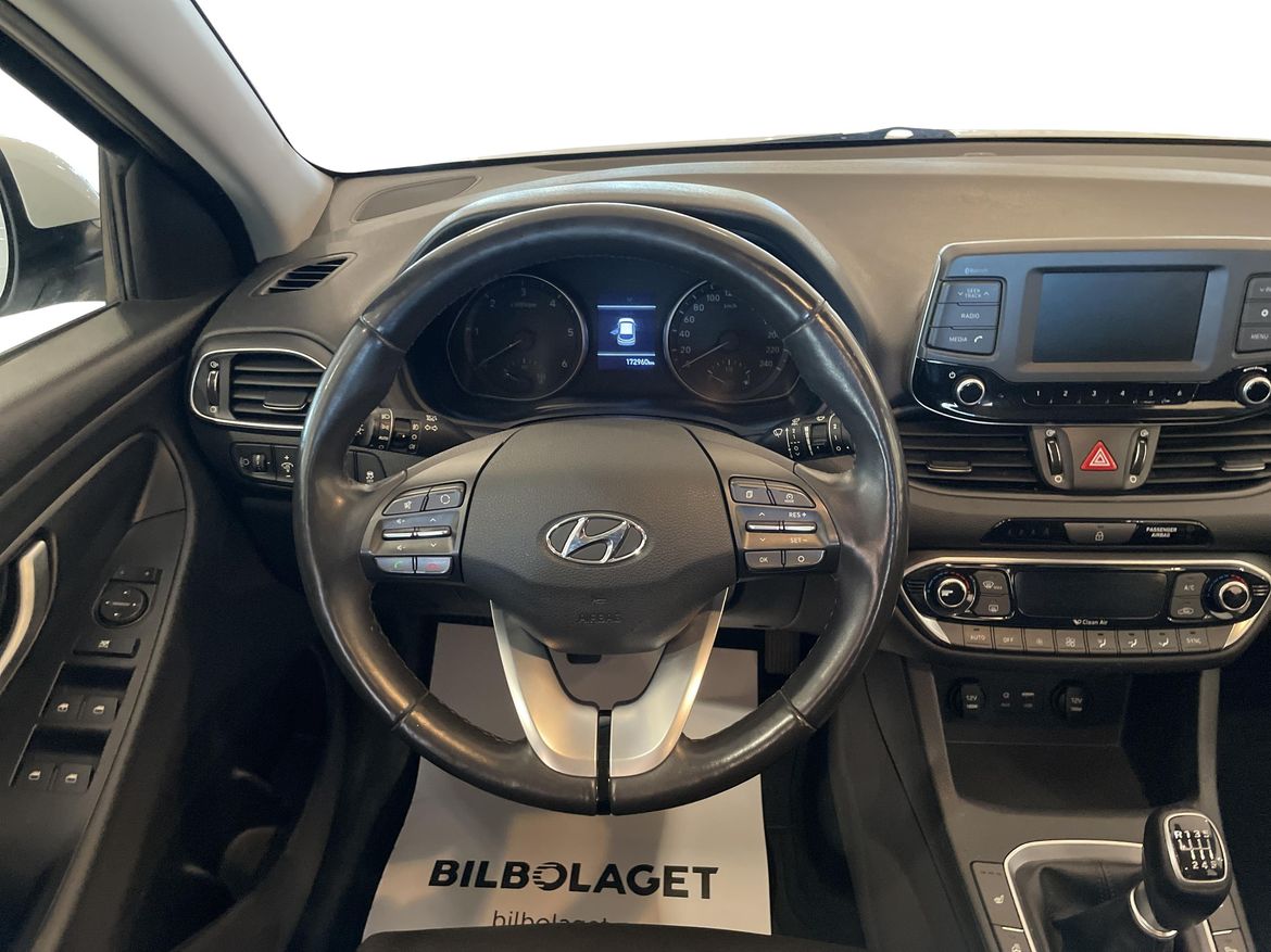 Hyundai i30 2018 - miniatyr 9