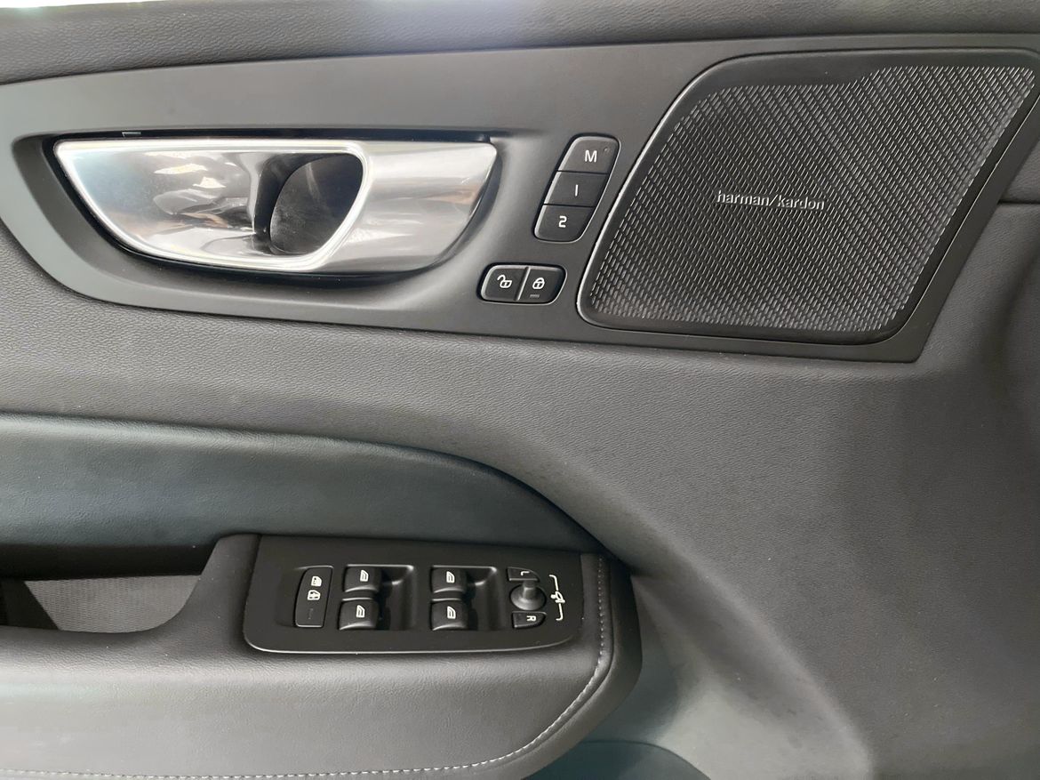 Volvo XC60 2025 - miniatyr 16