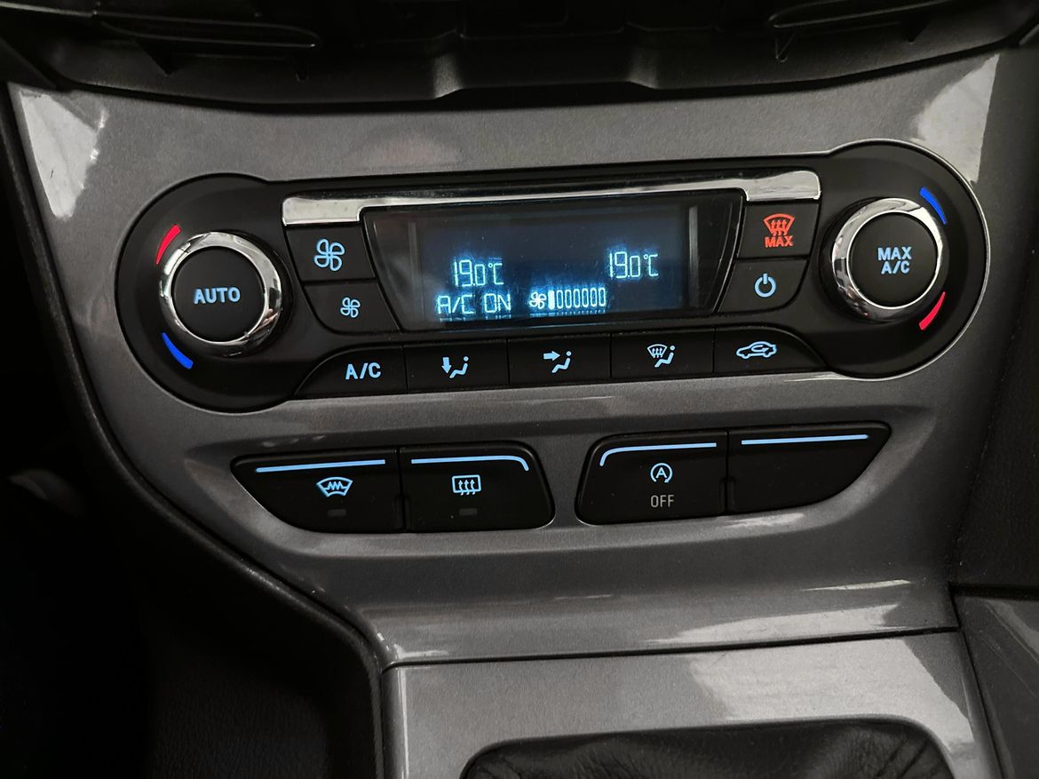 Ford Focus 2014 - miniatyr 12