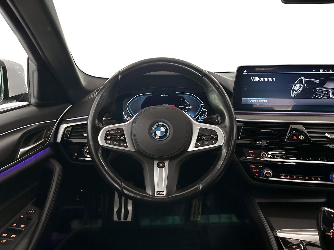 BMW 5-serie 2022 - miniatyr 9