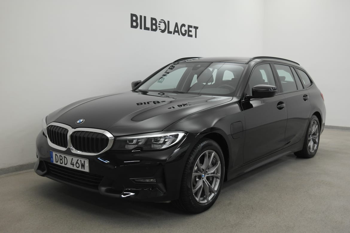 BMW 330e xDrive Touring
