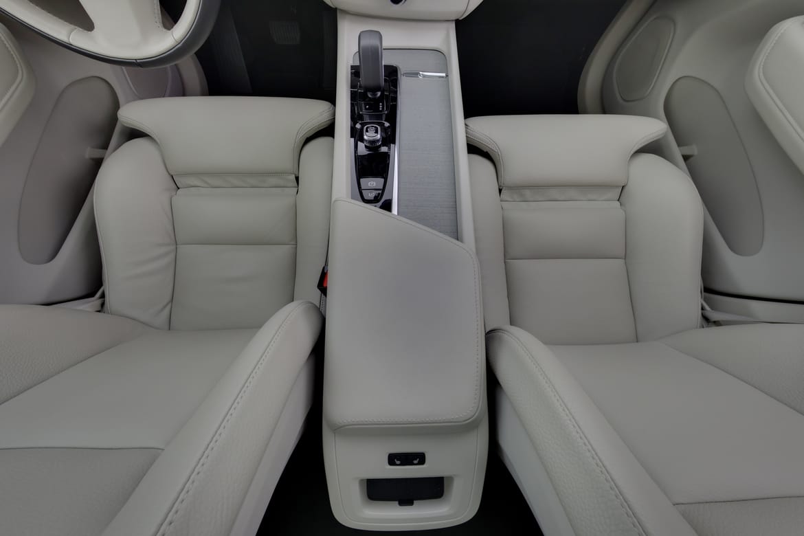 Volvo XC60 2025 - miniatyr 9