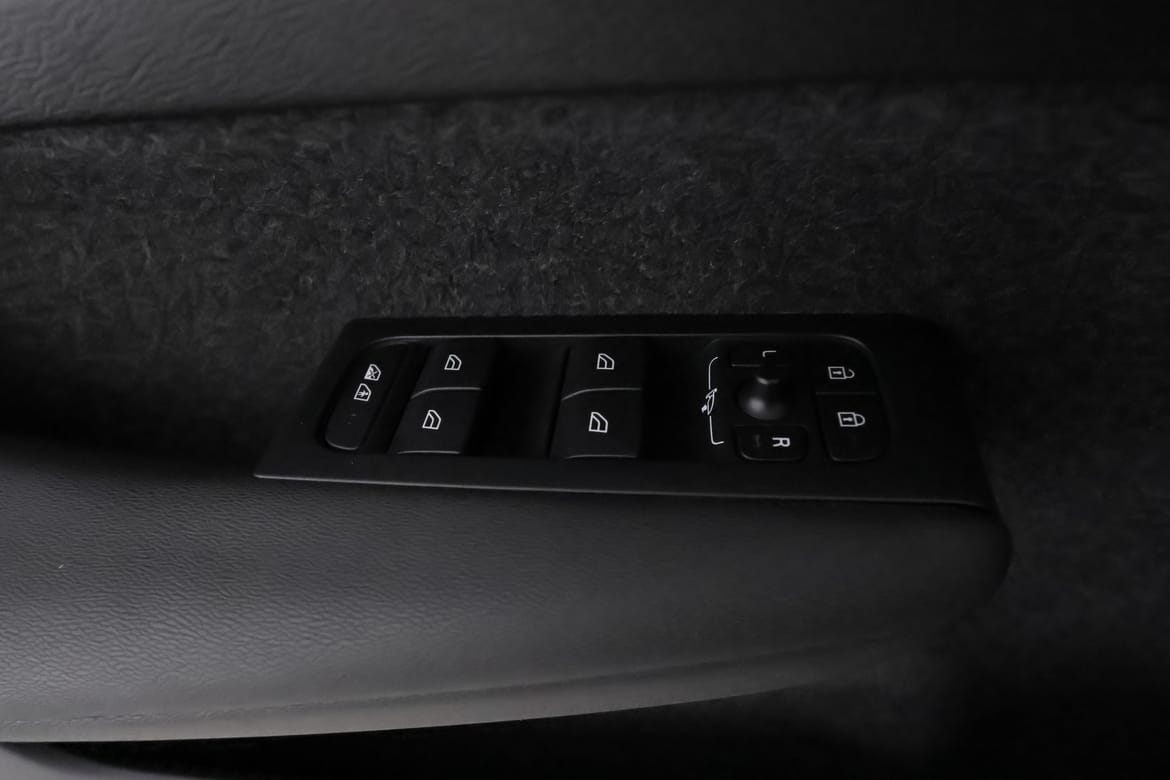 Volvo XC40 2023 - miniatyr 15