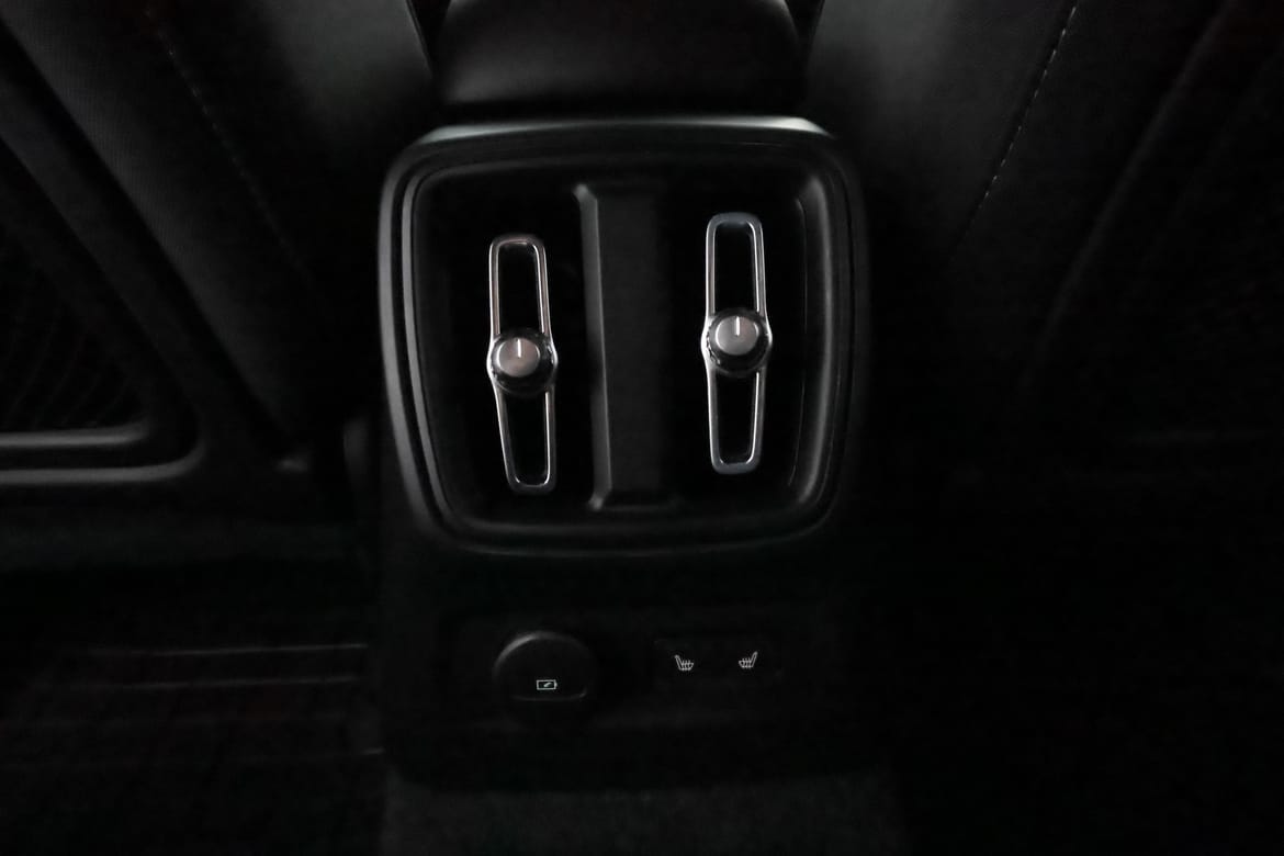 Volvo XC40 2023 - miniatyr 18