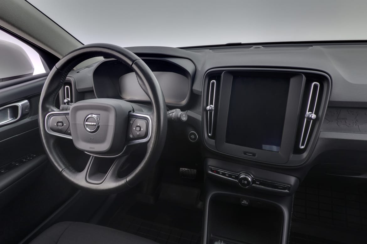 Volvo XC40 2019 - miniatyr 8