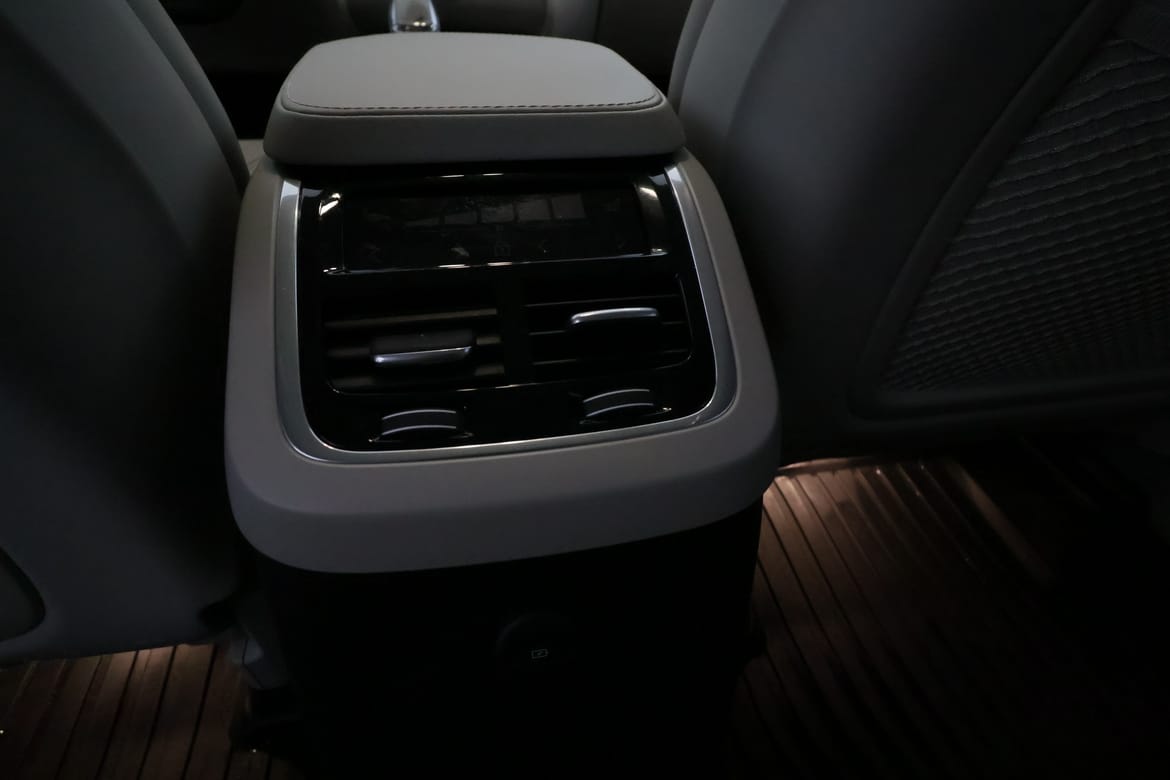 Volvo XC90 2024 - miniatyr 16