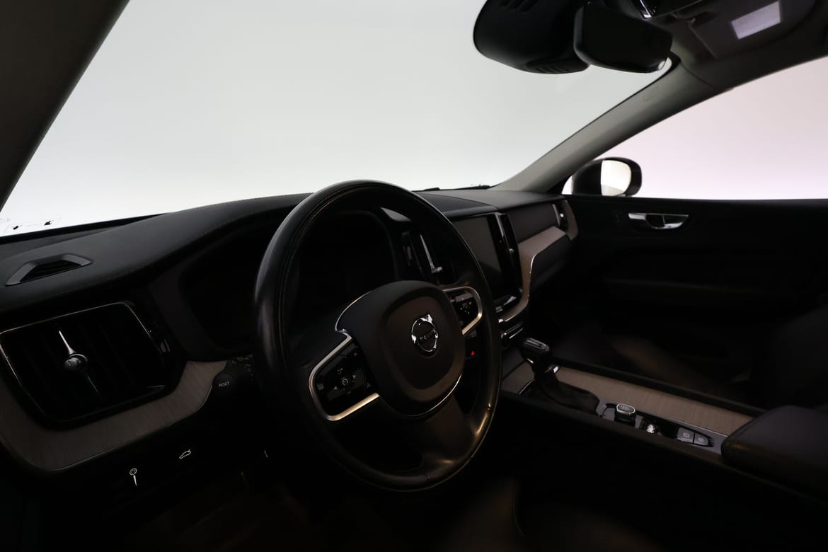 Volvo XC60 2020 - miniatyr 15