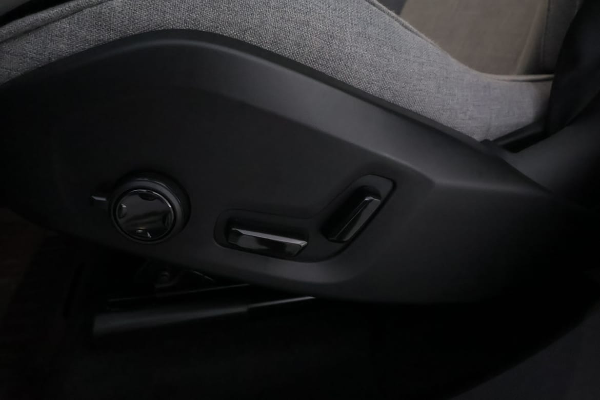 Volvo XC60 2025 - miniatyr 15