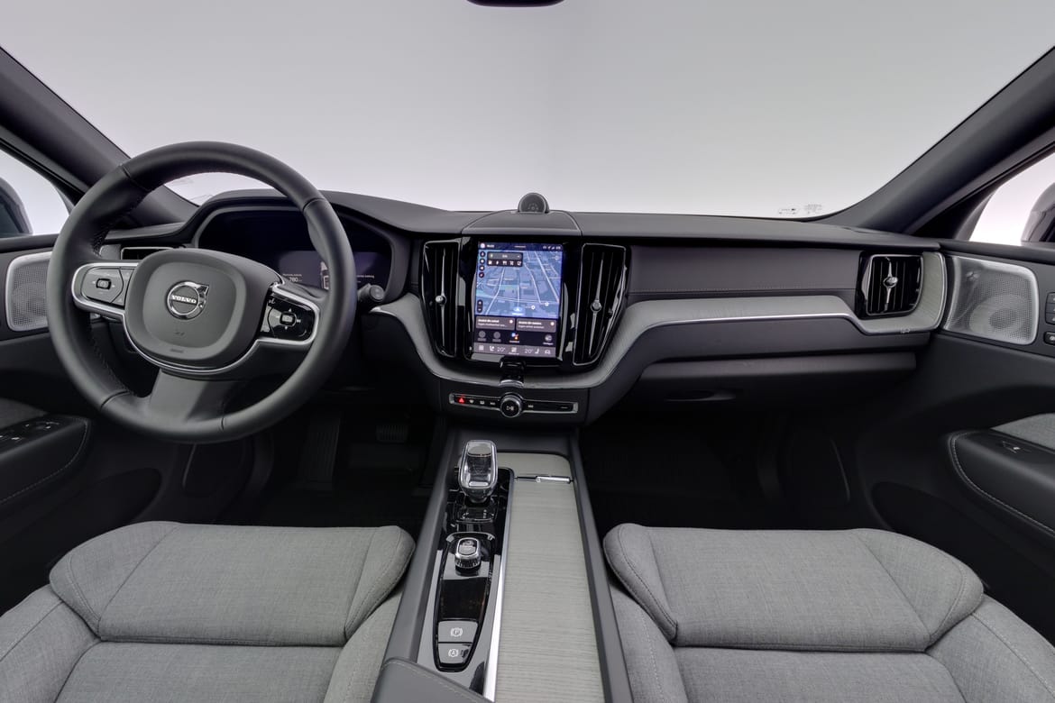Volvo XC60 2025 - miniatyr 7