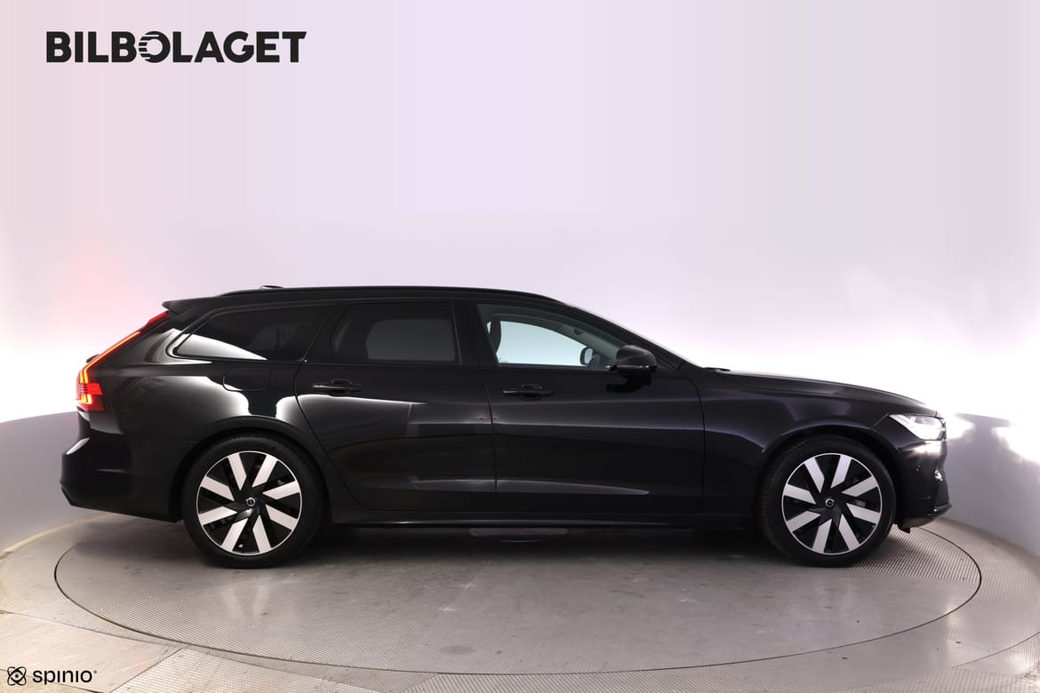 Volvo V90 2025 - miniatyr 2