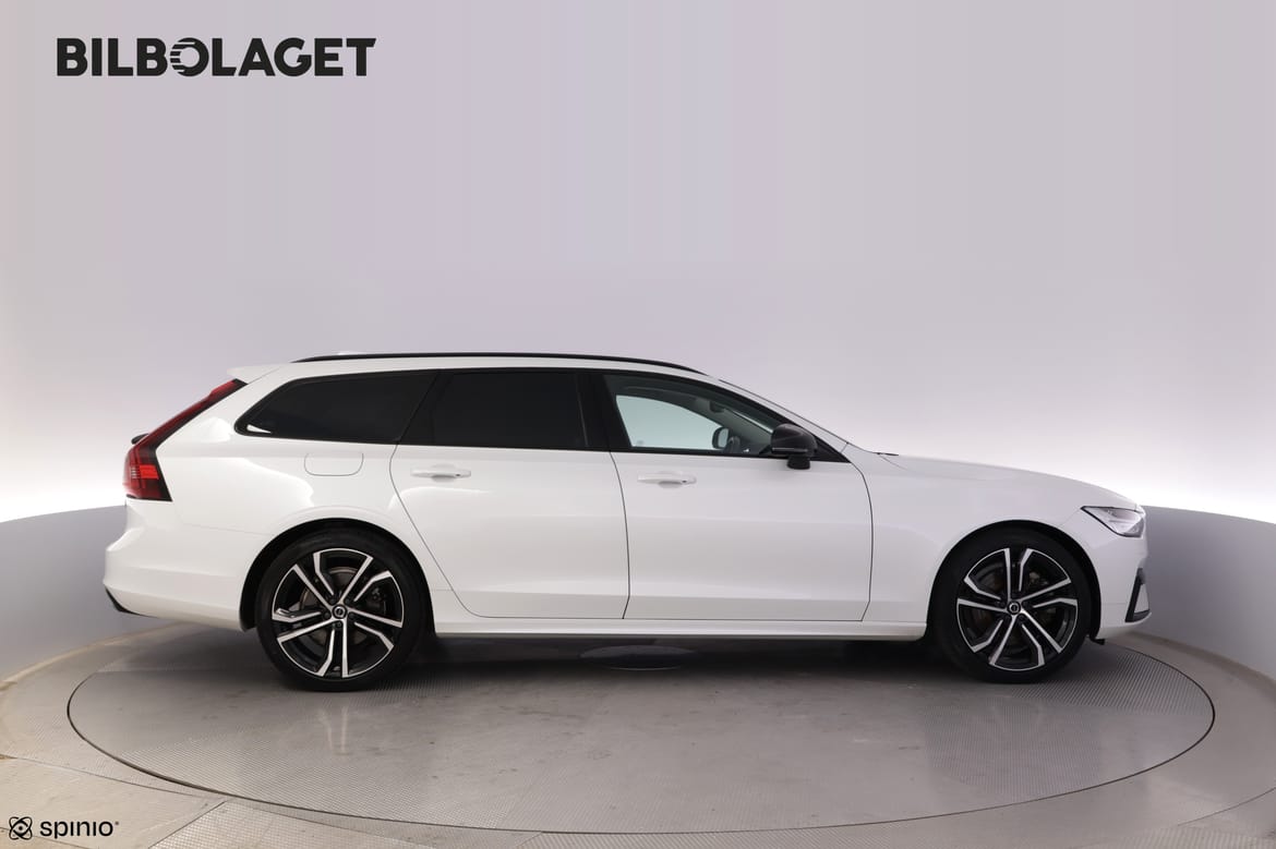 Volvo V90 2023 - miniatyr 2