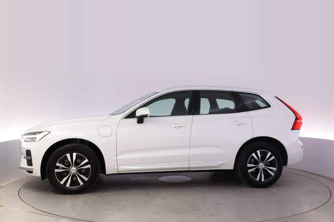 Volvo XC60 2025 - miniatyr 2