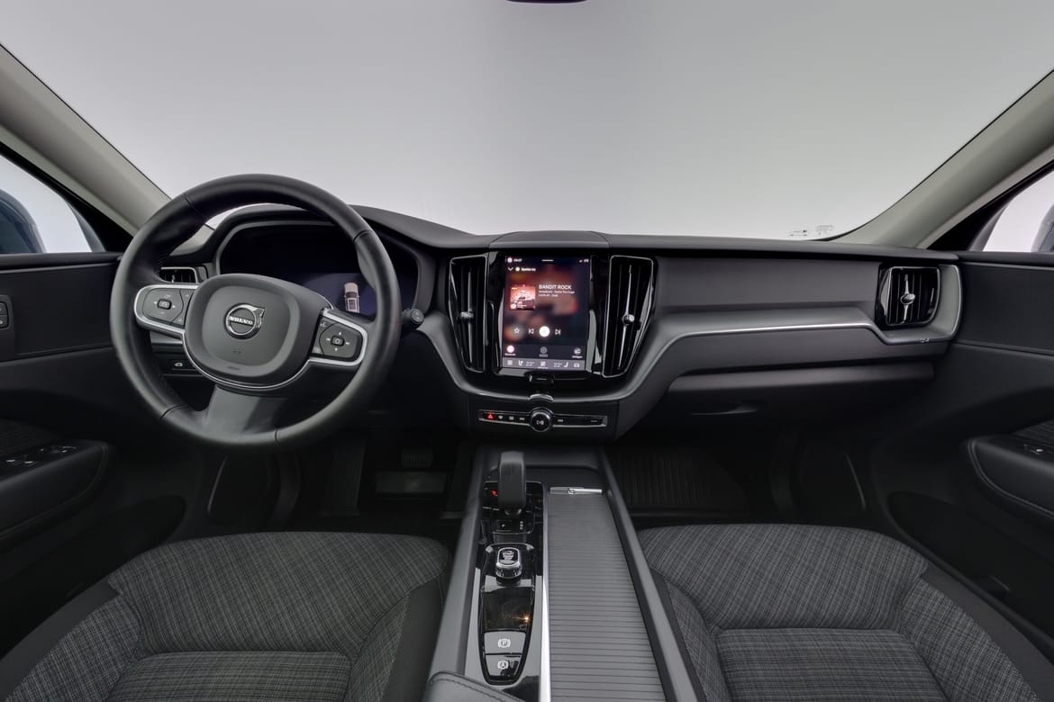 Volvo XC60 2025 - miniatyr 7