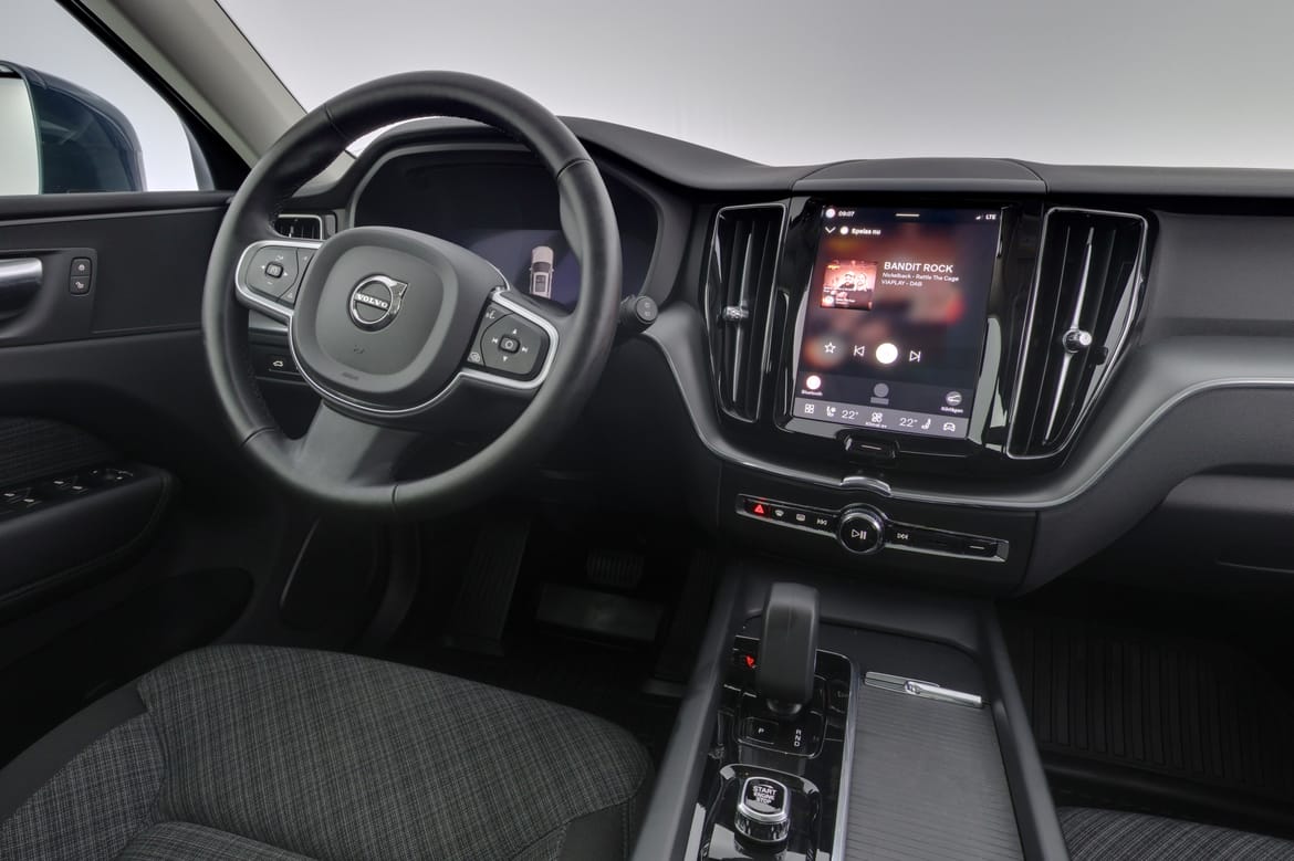 Volvo XC60 2025 - miniatyr 8