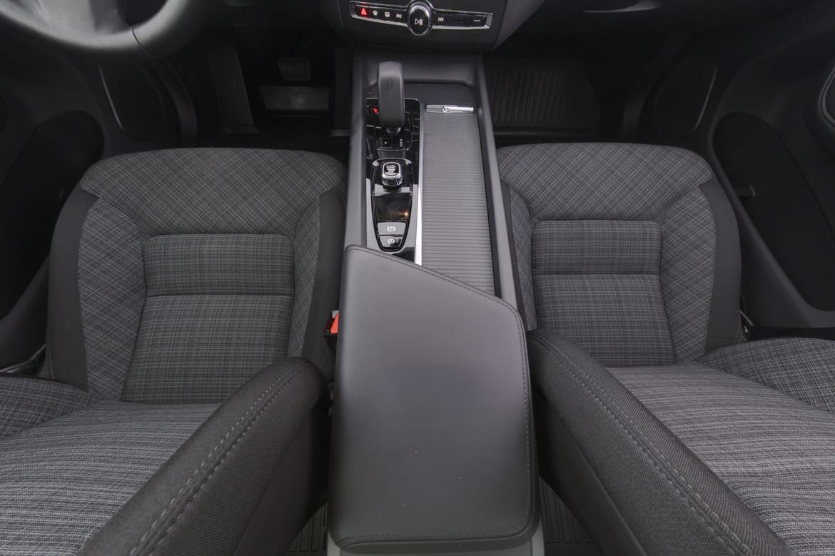 Volvo XC60 2025 - miniatyr 9