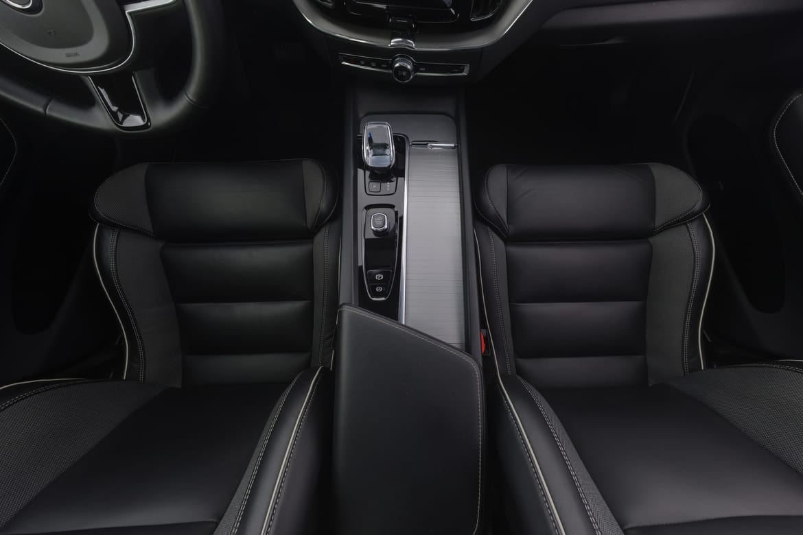 Volvo XC60 2025 - miniatyr 9