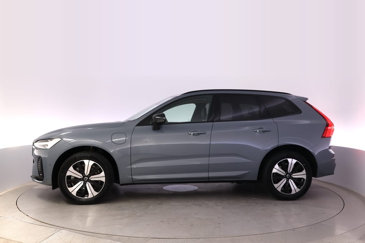 Volvo XC60 2023 - miniatyr 2