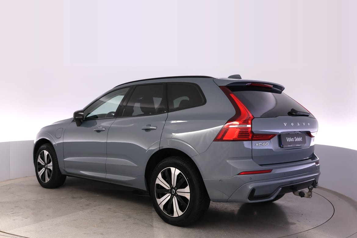 Volvo XC60 2023 - miniatyr 3