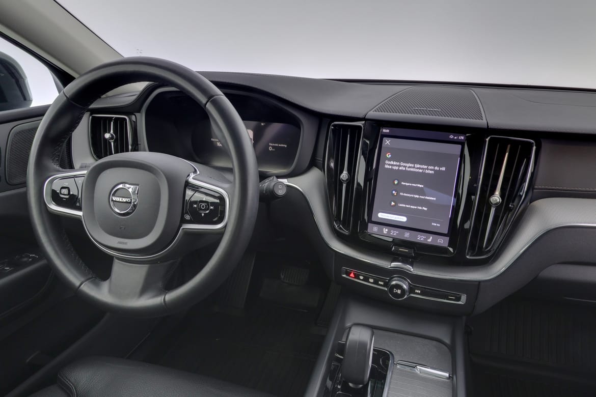 Volvo XC60 2023 - miniatyr 8