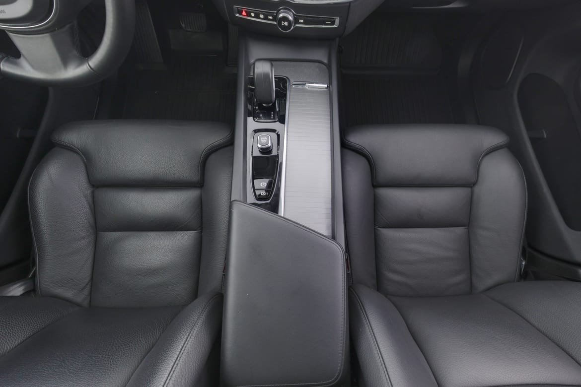 Volvo XC60 2023 - miniatyr 9
