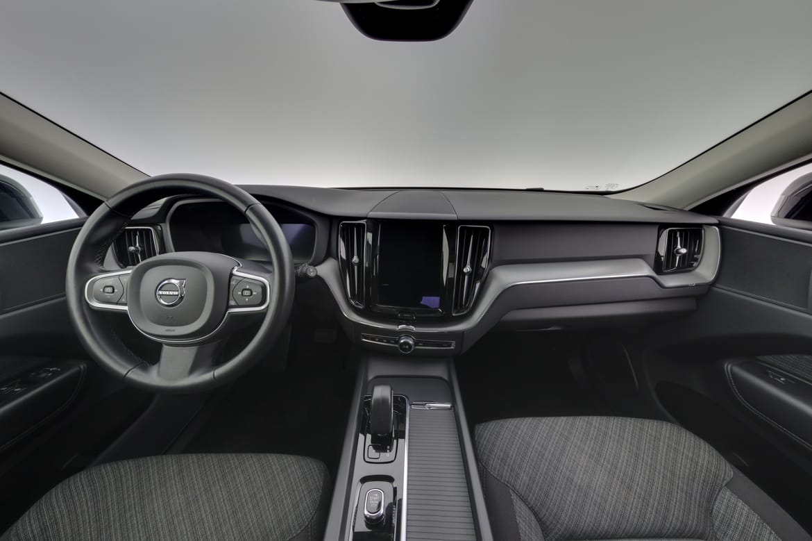 Volvo XC60 2023 - miniatyr 7