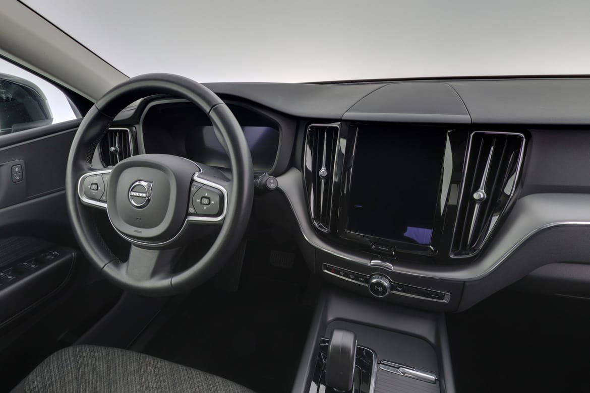 Volvo XC60 2023 - miniatyr 8