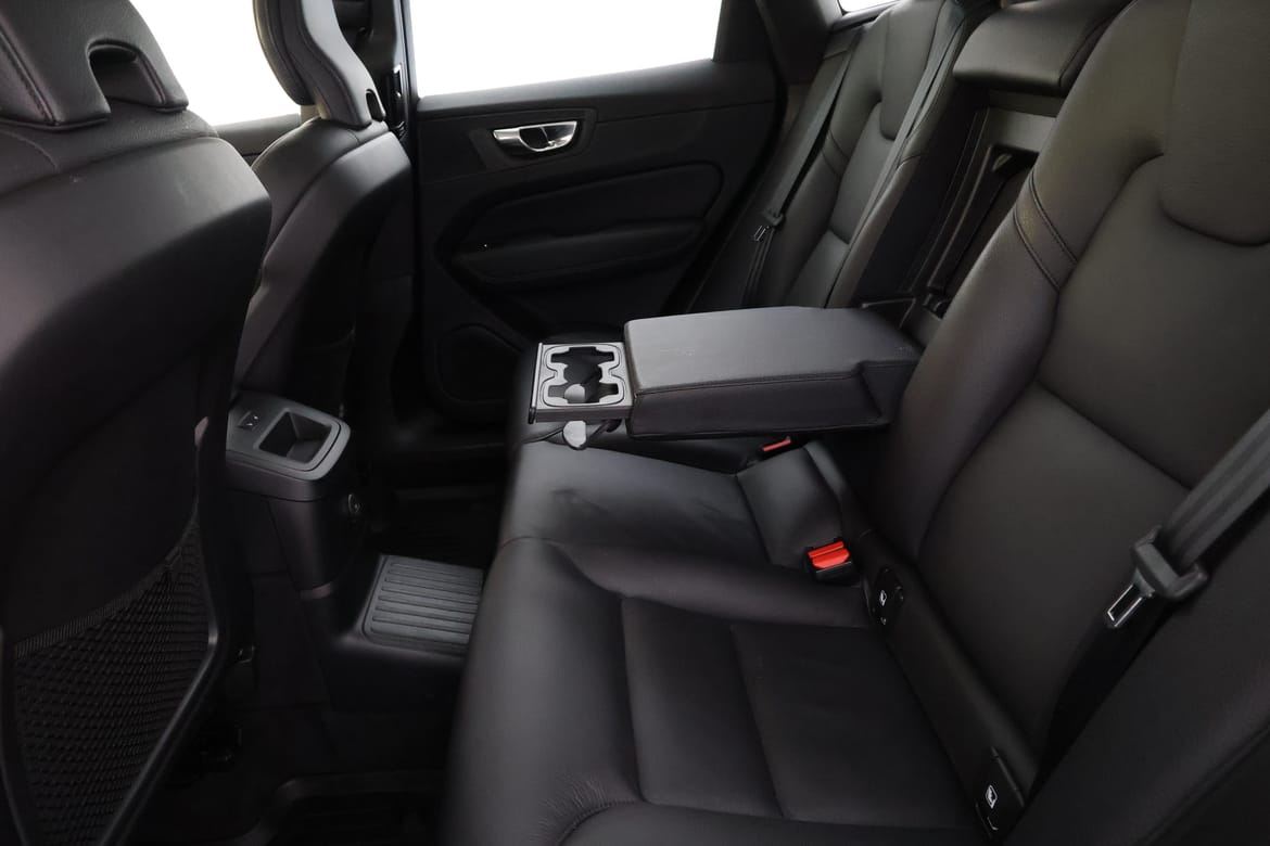 Volvo XC60 2022 - miniatyr 30