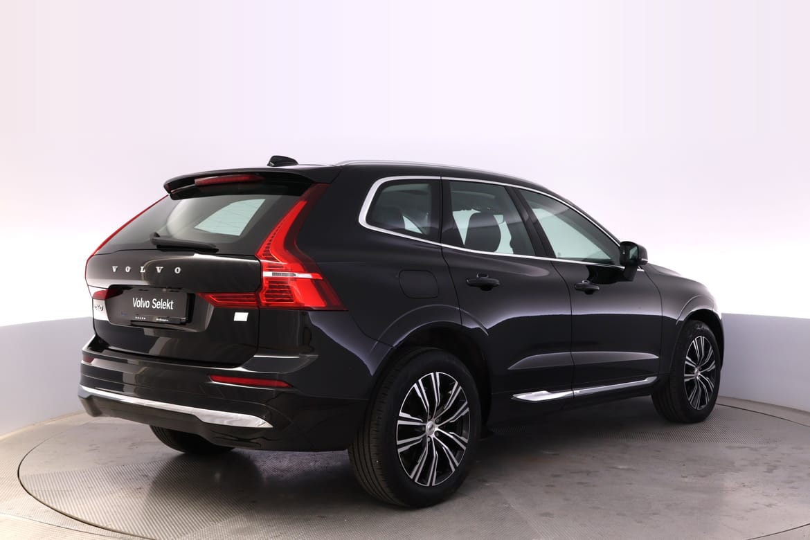 Volvo XC60 2022 - miniatyr 4