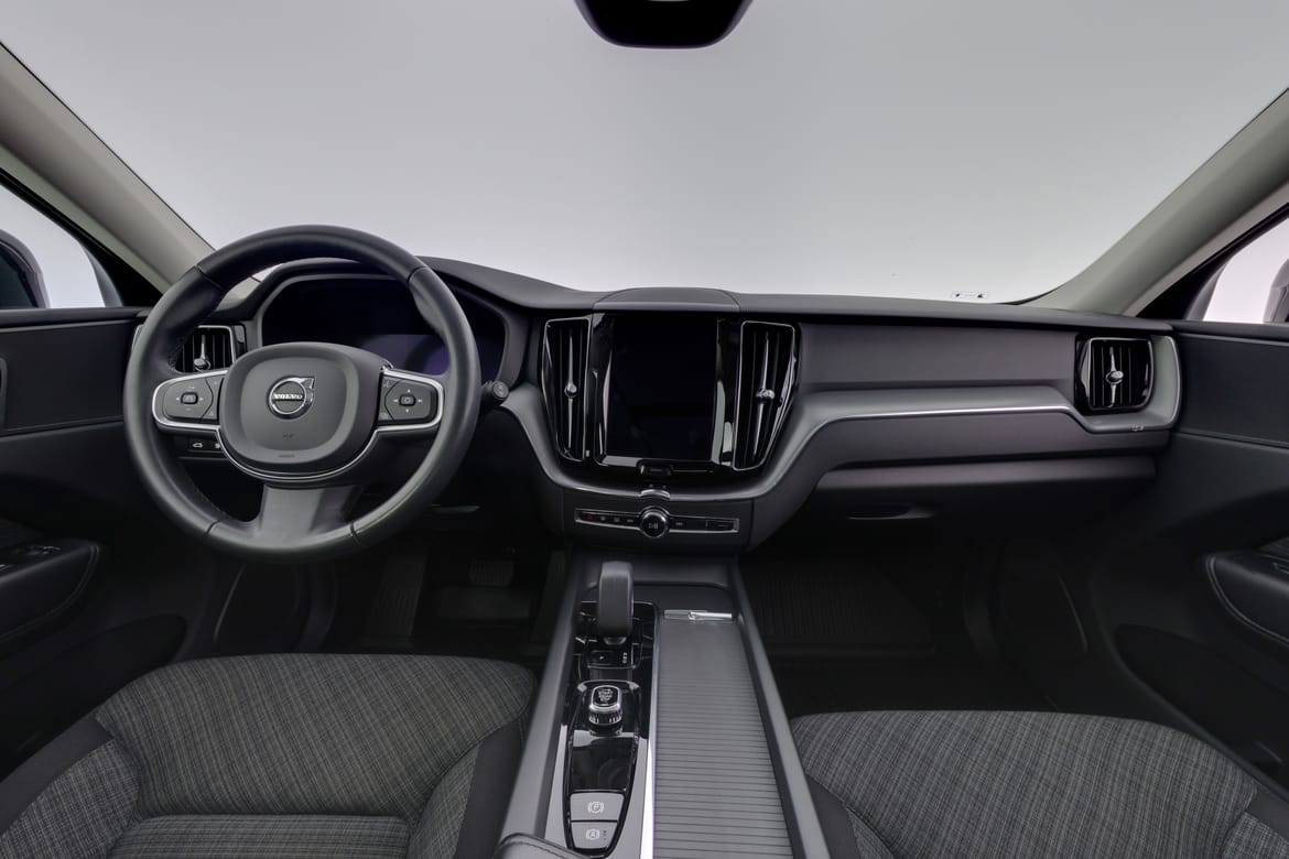 Volvo XC60 2023 - miniatyr 7