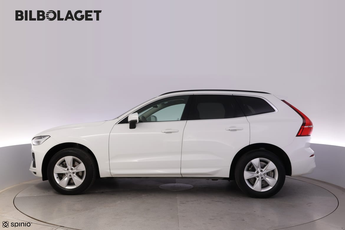 Volvo XC60 2022 - miniatyr 2