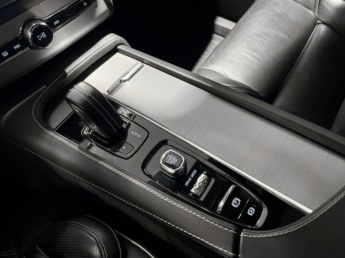 Volvo XC90 2021 - miniatyr 26