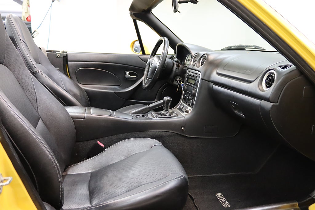 Mazda MX-5 2002 - miniatyr 13