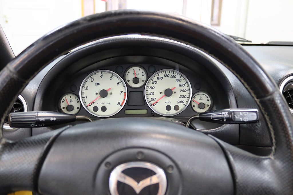 Mazda MX-5 2002 - miniatyr 18
