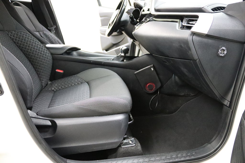 Toyota C-HR 2022 - miniatyr 12