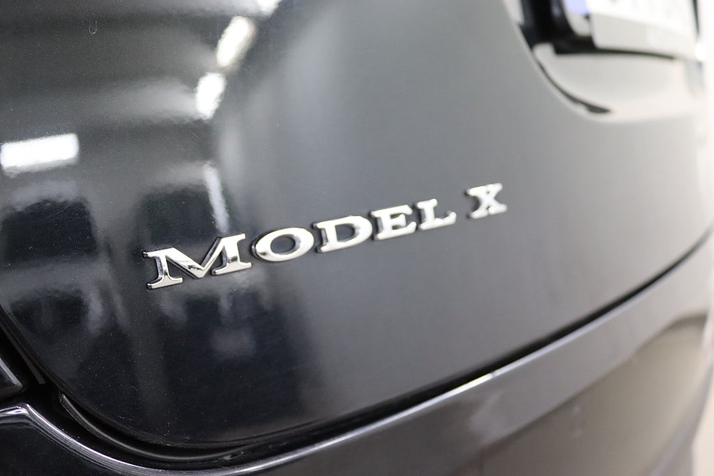 Tesla Model X 2017 - miniatyr 20