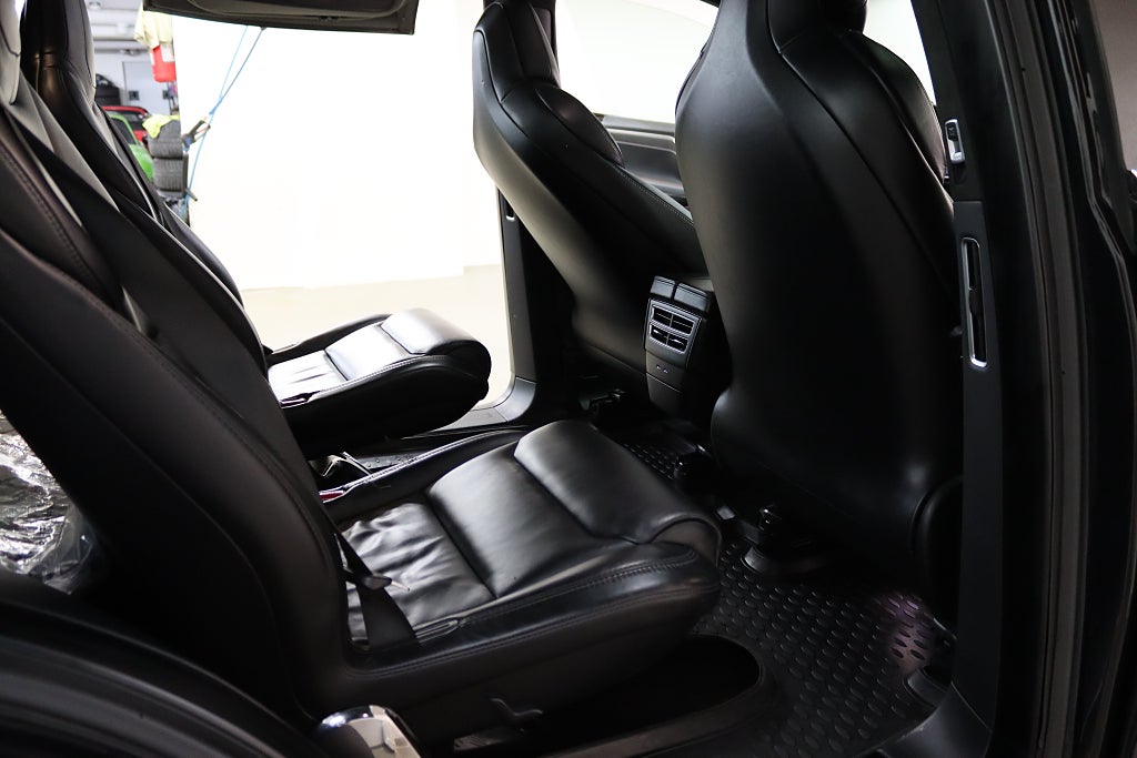 Tesla Model X 2017 - miniatyr 28