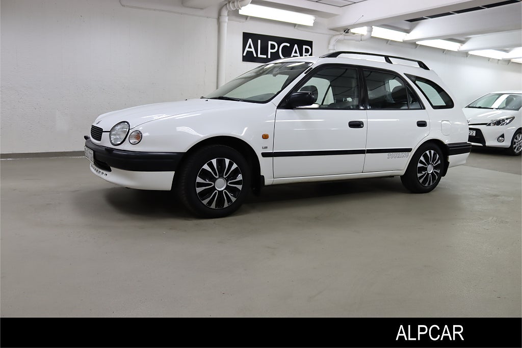 Toyota Corolla Kombi 1.6 110 hk 15500 mil dragkrok