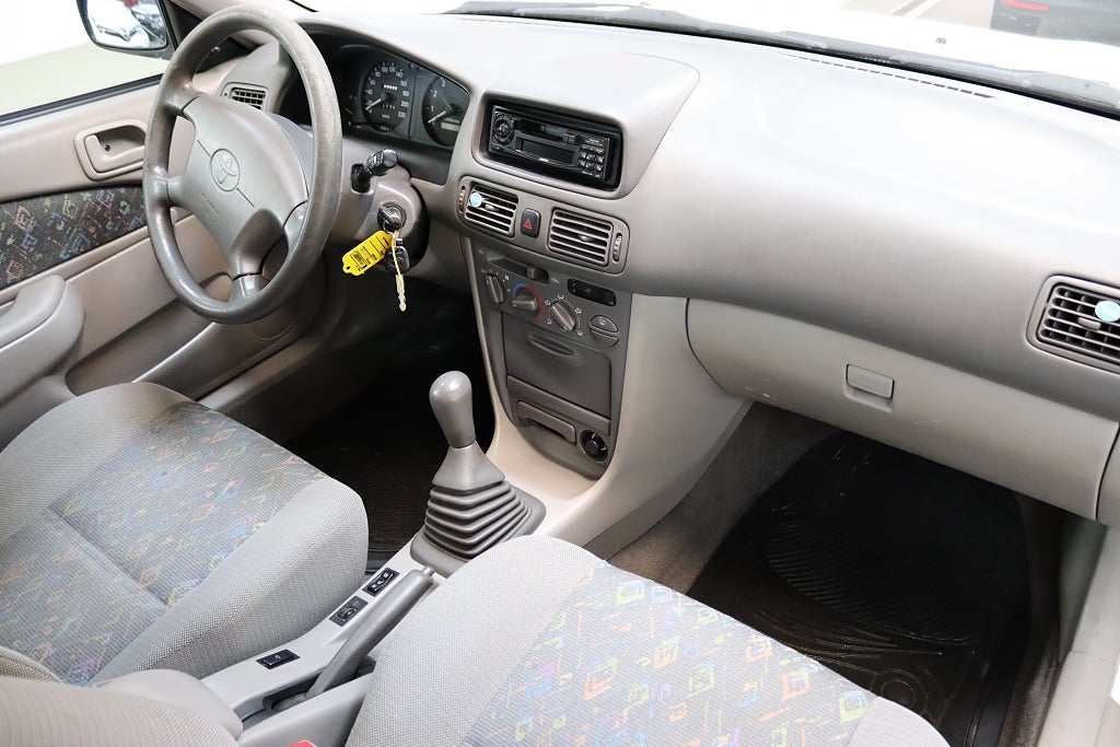 Toyota Corolla 1998 - miniatyr 16