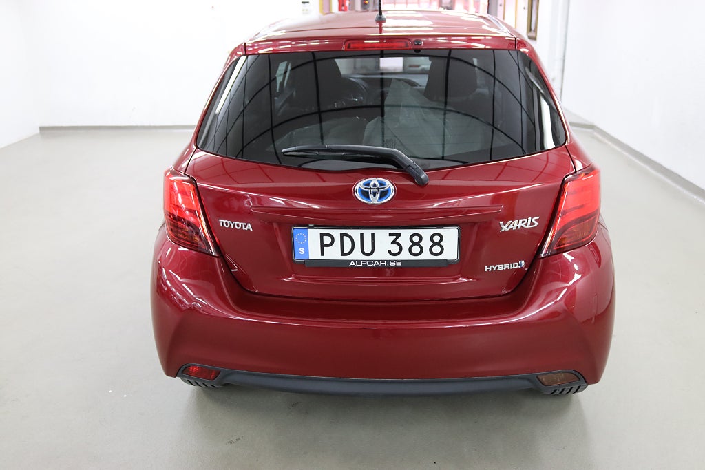 Toyota Yaris 2017 - miniatyr 5
