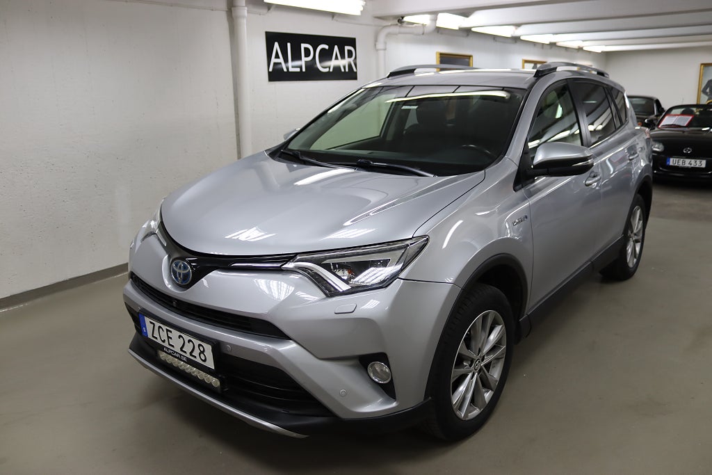Toyota RAV4 2018 - miniatyr 3