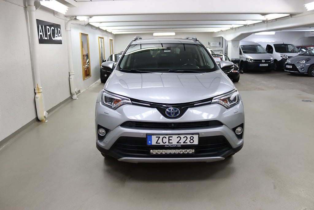 Toyota RAV4 2018 - miniatyr 4