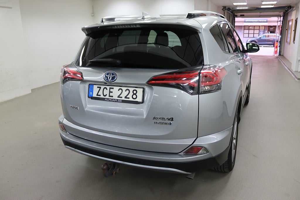 Toyota RAV4 2018 - miniatyr 7