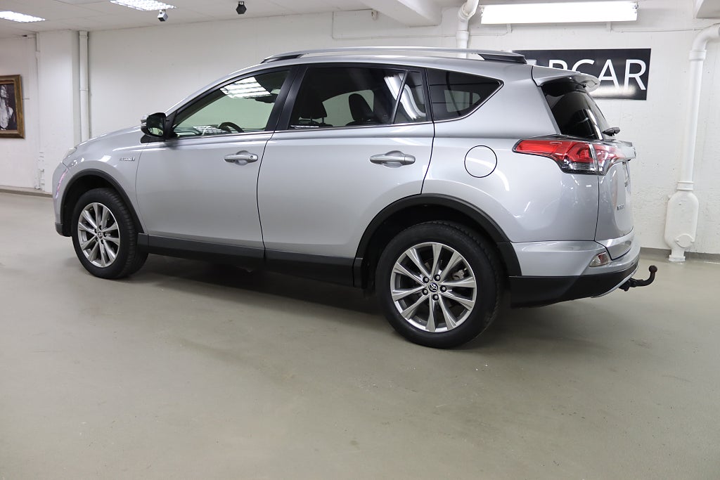 Toyota RAV4 2018 - miniatyr 9