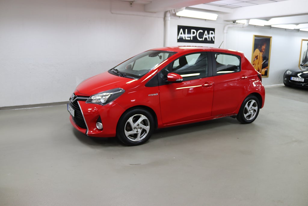 Toyota Yaris 2017 - miniatyr 2